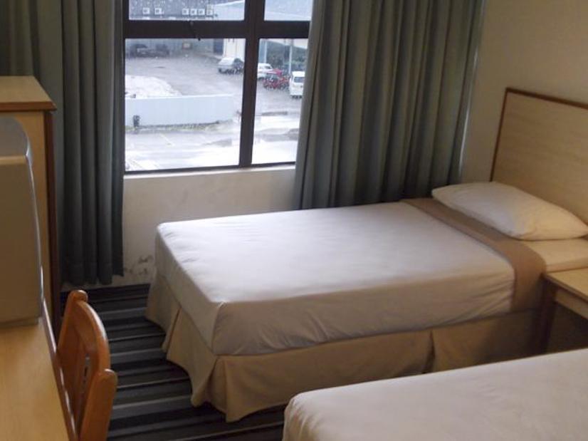 Sri Sutra Hotel Bandar Puchong Utama Екстериор снимка